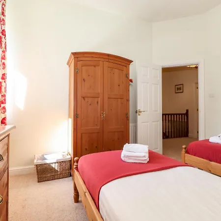 بيت للعطل Silver