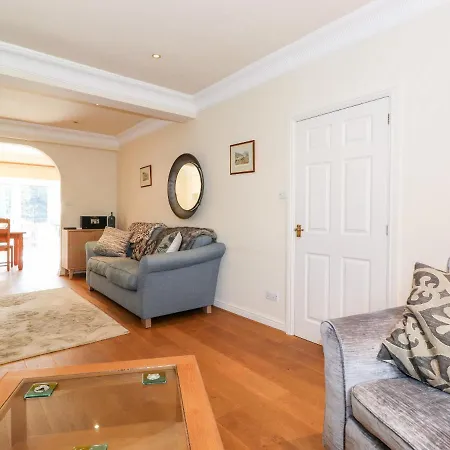 بيت للعطل Silver